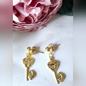 Vintage 80s Keys To My Heart Gold Earrings